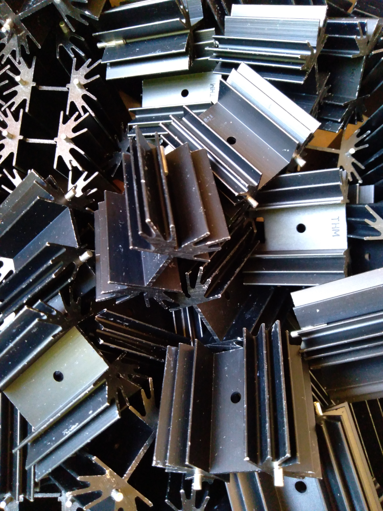 1.5 inch tall TO-220 heatsink